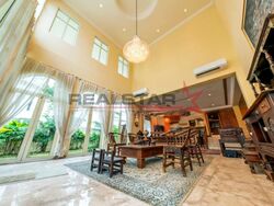 Turf Club Road (D11), Detached #631059801